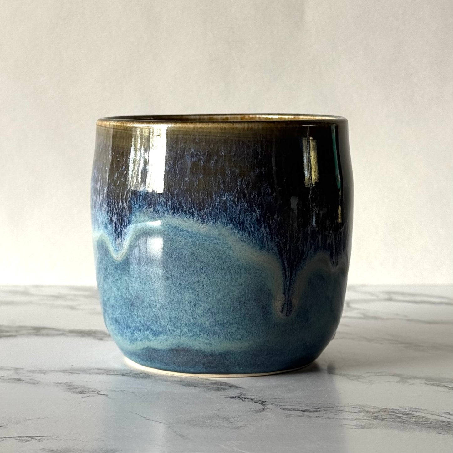 Plant Pot, Drippy Blue