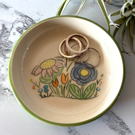 Small Wildflower Dish, Green